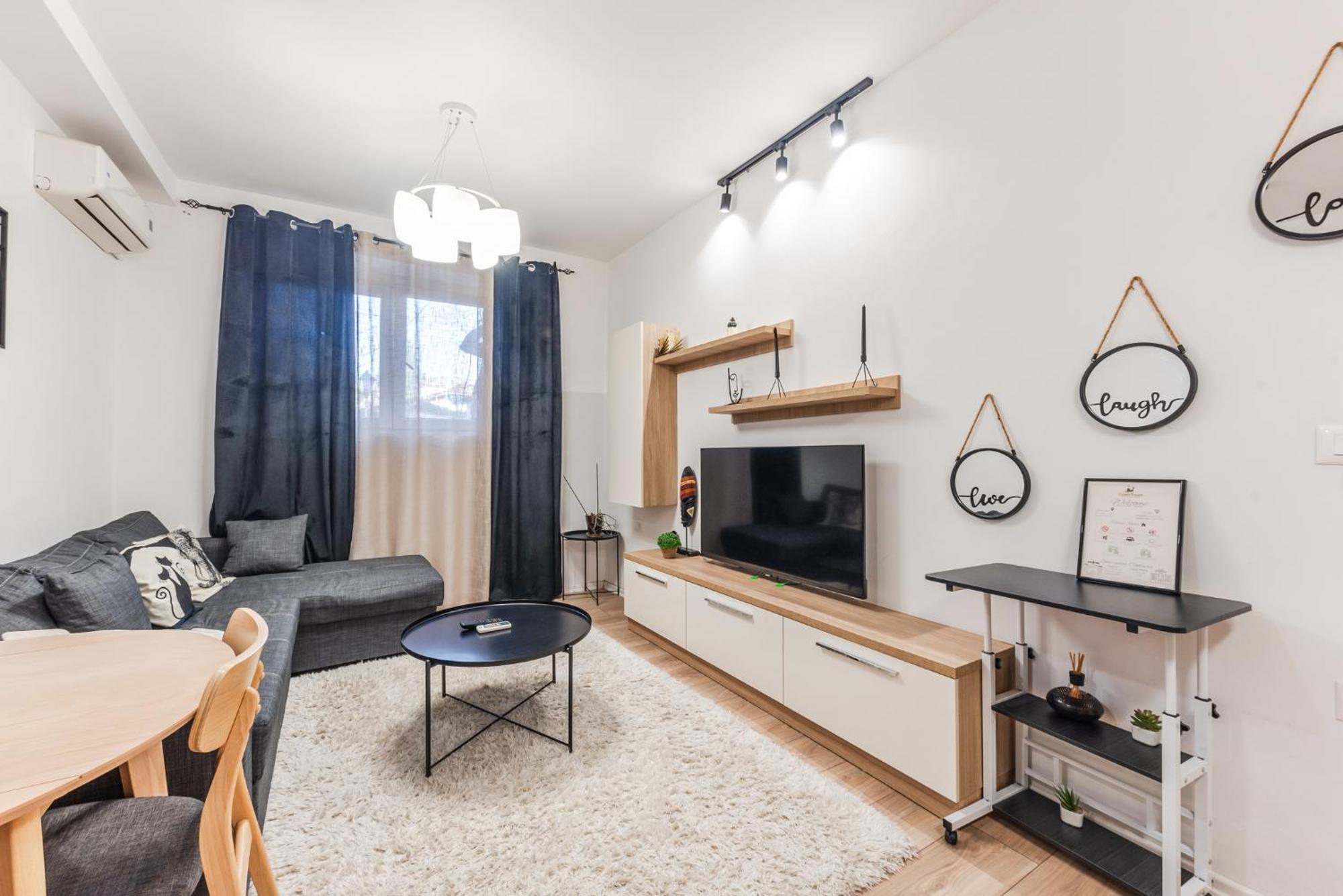 Noir Apartment By Kondo Stays Tirana Exterior foto